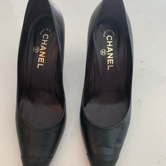 Chanel classic pump - Picture 1 of 8